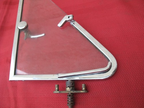 Jaguar Mark 2 Right Front Door Vent Frame Window 3.8 420 Glass & Hinge VERY NICE - Picture 9 of 13