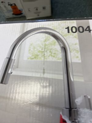 Glacier Bay Paulina HD67780-1001 Single-Handle Pull-Down Sprayer Kitchen Faucet