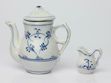 Antique German Dollhouse Blue Onion Porcelain Coffee Pot 1890 Kitchen Miniature