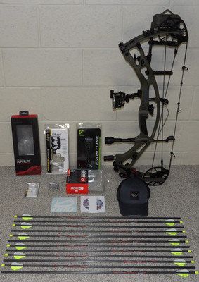 2026 Hoyt Carbon RX-10 Bow Package-RX10 -50/60 lb- Wilderness- Right Hd RedWrx