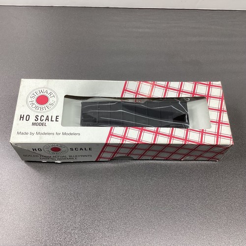 Stewart Hobbies HO Undecorated Fishbelly 2 Bay Hopper Kit Stock #10100 | Condition: New