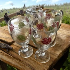 Libby Libbey Brand Goblets Glasses set of 4 with a Beautiful Leaf Design 14 oz.