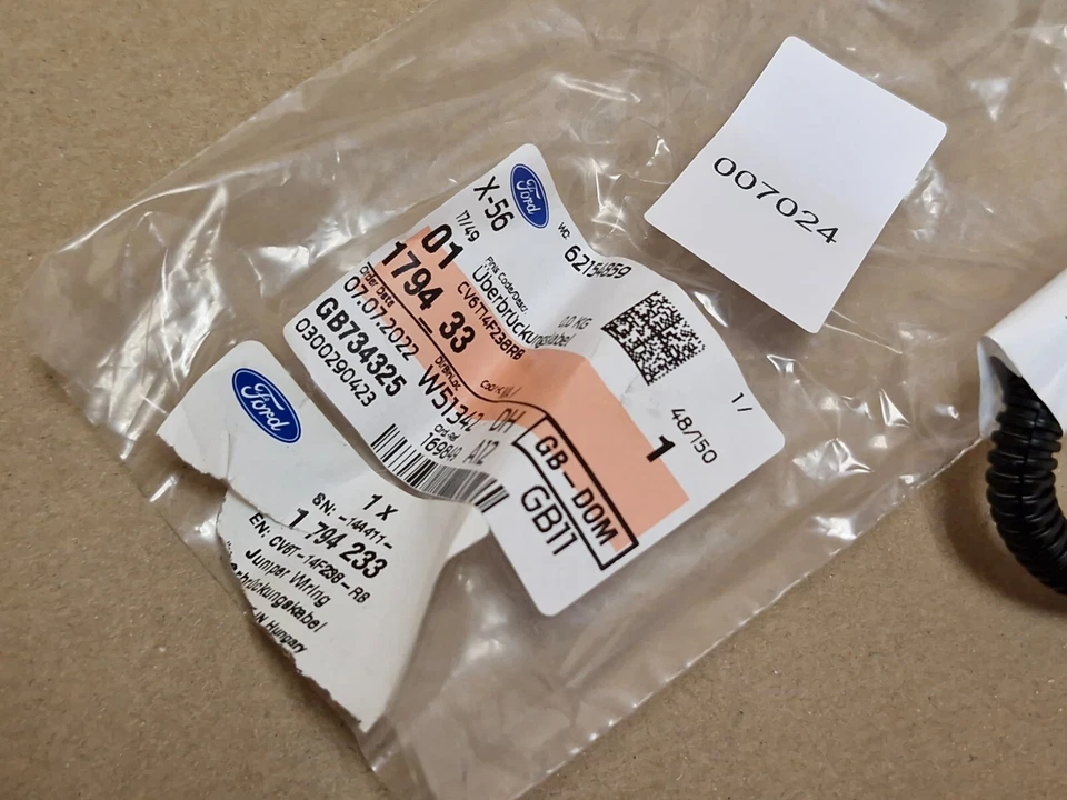 Ford Kuga CBS Right Rear Jumper Wiring 2012-on 1794233 CV6T14F238RB Genuine - Image 2 of 4