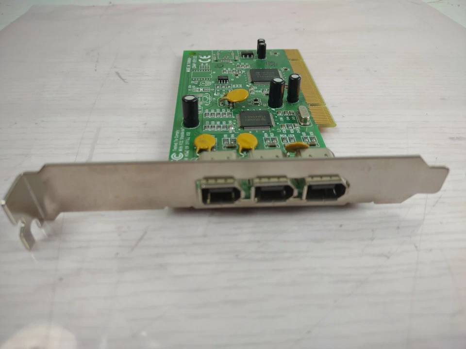 ADAPTEC AFW-4300A LP UNIV HOST ADAPTER PCI 3 PORT 1973600 - Image 2 of 4