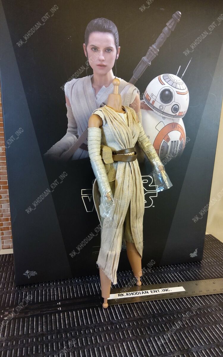 Hot Toys MMS337 Star Wars Disney BB 8 Rey 1/6 Action Hot Toys MMS337 Star Wars Disney BB 8 Rey 1/6 Action