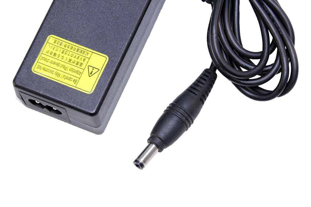 Chargeur Secteur Neuf Pour Toshiba Satellite L875-10 - Marque Visiodirect - Garantie 1 An - Tension à Vérifier