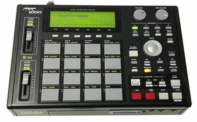 Akai MPC-1000 - 器材