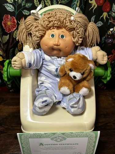 Cabbage Patch kid/1985/Coleco/freckles/dimples/wheat Poodle Hair/green/CLEANED/