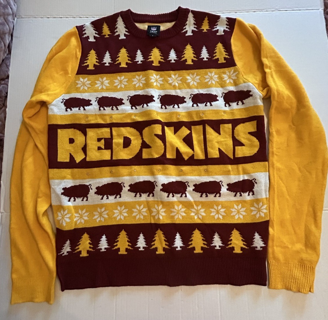 VTG NFL Apparel Washington Redskins Mens Large Sweater Ugly