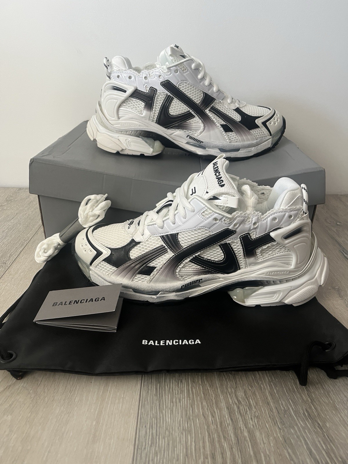 Balenciaga Runner White|Black Mesh Lace Up Low Top Fashion  Sneakers Men
