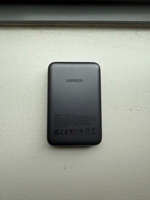 UGREEN Magnetic Power Bank,10,000mAh Wireless Portable Charger, PD 20W