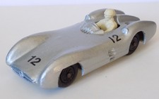 Inserito prima volta. Auto da corsa Crescent 1284 Mercedes Benz 2,5 litri GP c.1955