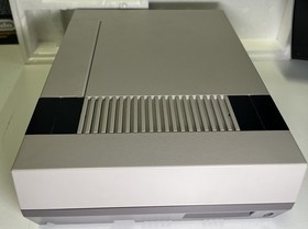 NINTENDO NES CONSOLE CONTROL DECK PAL B SCART FRANCE NES-S-CD-FRA BOXED TESTED