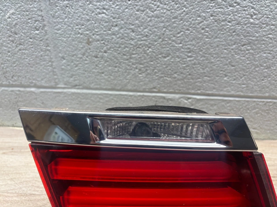LUZ TRASERA IZQUIERDA BMW 750LI F01 OEM 13-15 LUZ TRASERA MALETERO Foto 2 de 4