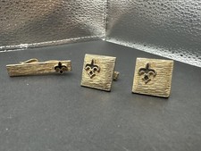 Vintage Textured Gold Tone Cufflinks Tie Club Black Enamel Fleur De lis.