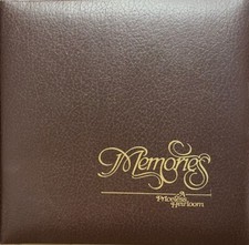 MEMORIES: A PRICELESS HEIRLOOM by Bobb Biehl 1981 Vintage Family Scrapbook Album