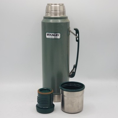 Stanley Classic Stainless Steel Vacuum Insulated Thermos Bottle, Green 1.1 Qt 1L