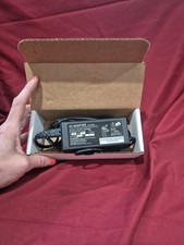 AC ADAPTER For Toshiba And Other PA3467U-1ACA Input 100-240V Output 19V EUC