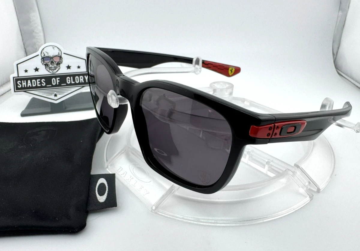 Preços baixos em Óculos de Sol Polarizado Oakley Garage Rock para