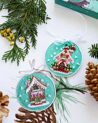Abris Art Decoration New Years hous ABT-020