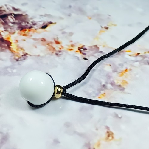 12mm WHITE ONYX GEMSTONE BEAD / BALL 18k GOLD PLATED SLIDER ADJUSTABLE NECKLACE - Picture 3 of 10