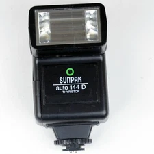 SUNPAK Auto 144 D Camera Flash Photography 