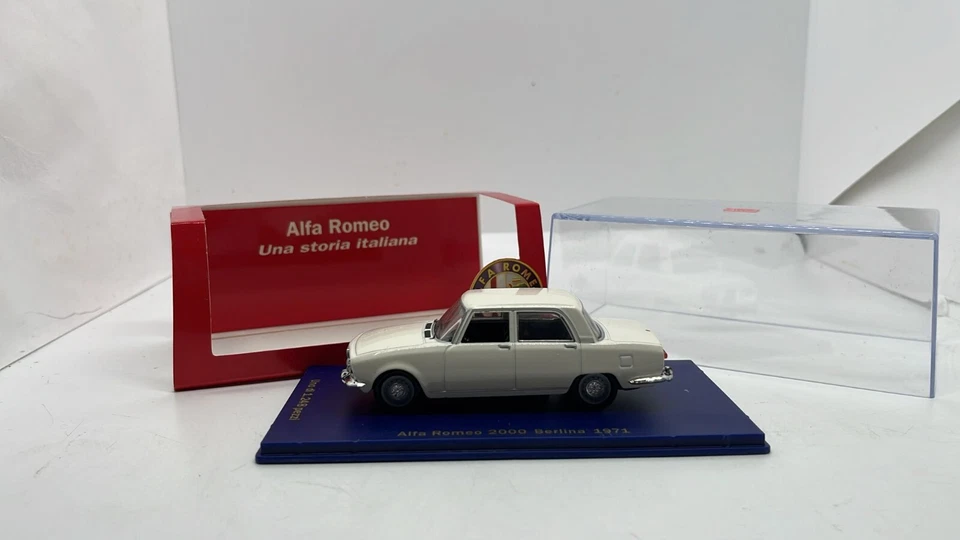 M4  ALFA ROMEO 2000 Berlina 1971  edizione limitata 1/1248 pz. SCALA 1:43 - Immagine 2 di 4