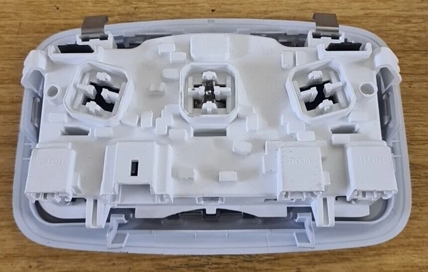 PEUGEOT 308 MK2 2016 TECHO INTERIOR TRASERO LUZ CORTESÍA 96781443PR Foto 2 de 4