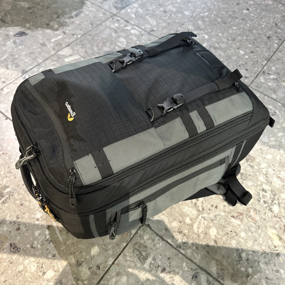 Lowepro Pro Trekker BP 450 AW II Backpack. Great condition! All accessories - Image 4 of 4