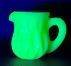 Boyd's Crystal Art Glass MINI PITCHER #18 LEMON ICE Glows NOS — photo 1