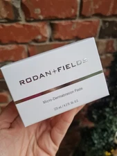 rodan and fields microdermabrasion paste. New In Box! Full Size
