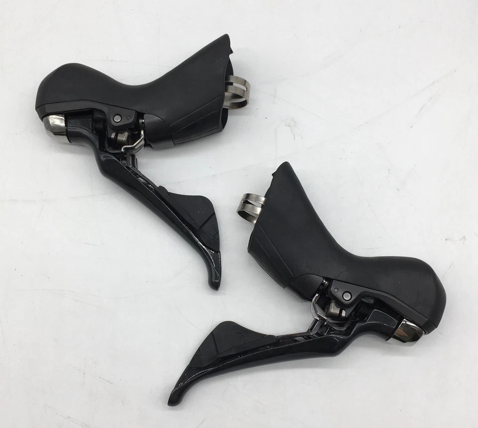 Shimano ULTEGRA ST-R8020 / BR-R8070 Hydraulic Disc Brake Caliper Set 11s Good - Image 3 of 4