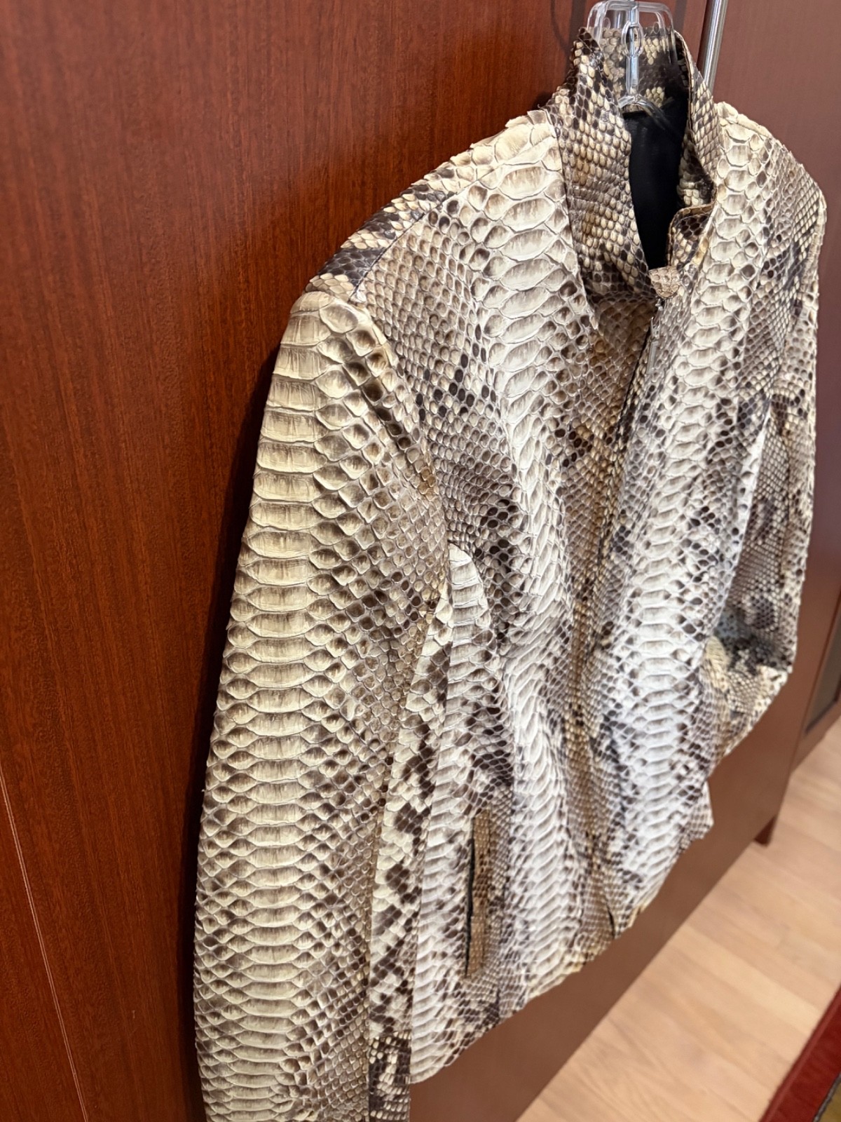 Custom made real snakesin Python ladies jacket - image 4