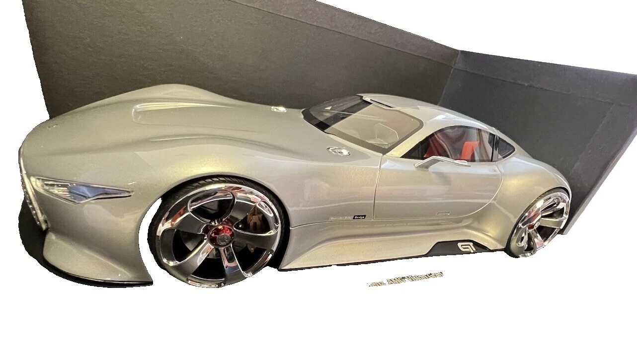 Современные литые машинки, грузовики и фургоны Mercedes-Benz ручной работы