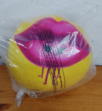 THE EMOJI MOVIE PLUSH SOFT TOY BALL LIPS KISS RARE COLLECT KIDS GIFT