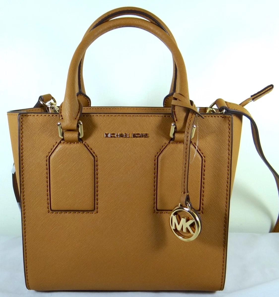 Selby saffiano hotsell leather messenger