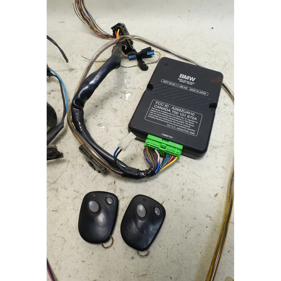 Arnés módulo sin llave alarma de fábrica BMW E36 serie 3 con sirena 1996-1999 OEM Foto 3 de 4