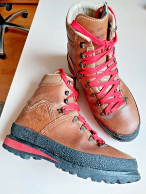 Echte  Bergschuhe von Hanwag, Marke Rocky Leder Gr. 9,5,