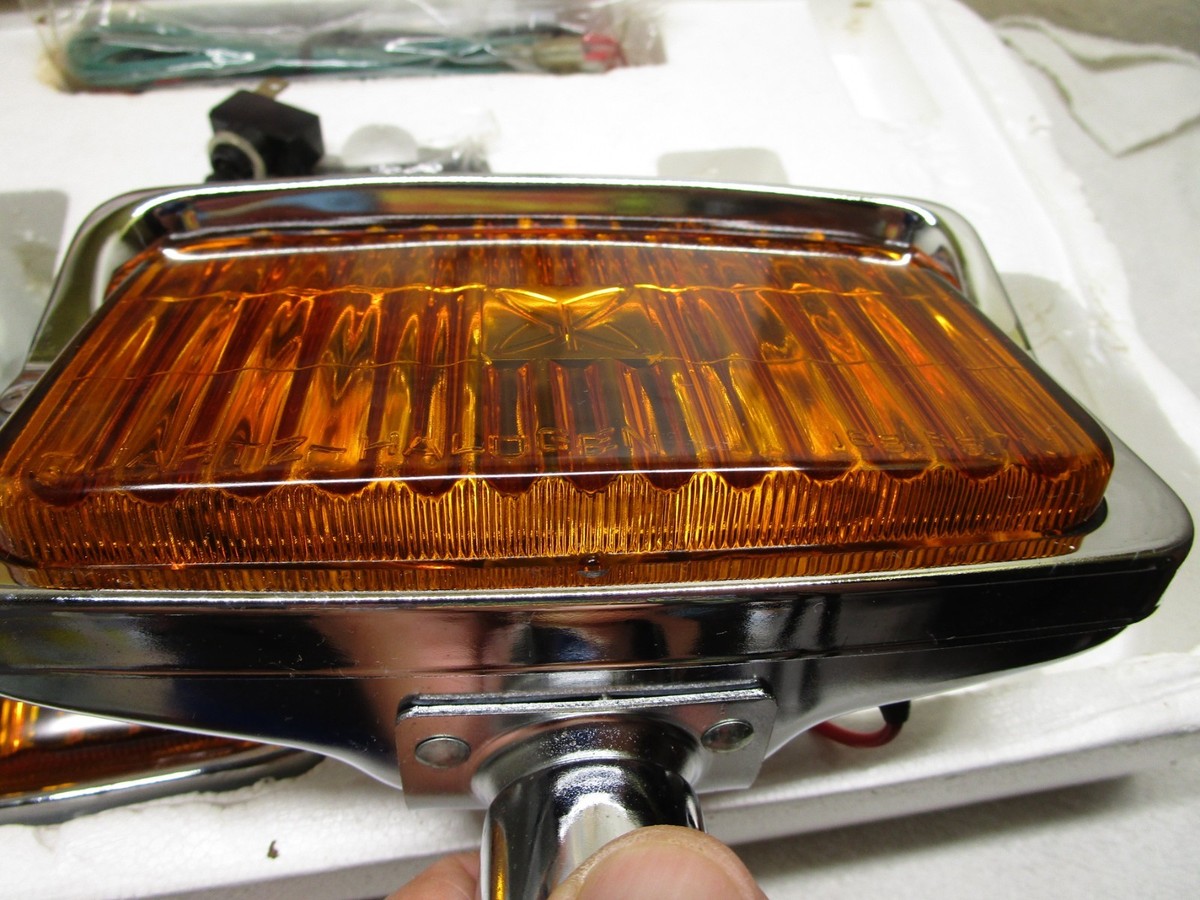 2 NOS Vintage Sears Auxiliary Amber Fog Lights 55700 for
