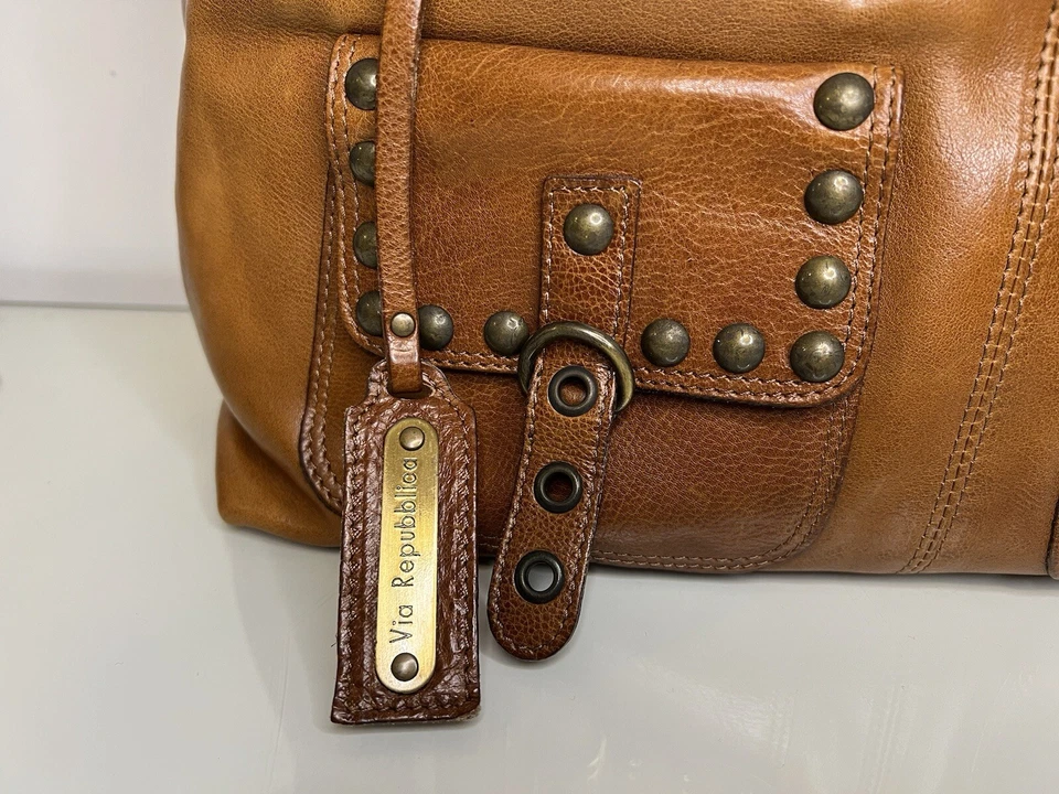 Via Repubblica Genuine Leather LARGE Handbag Purse Made In Italy Tan Brown Foto 2 de 4