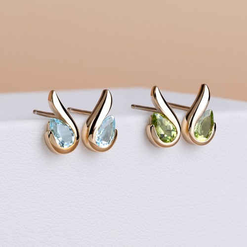 Ivy Gems 9ct Yellow Gold Pear Cut Aquamarine Stud Earrings - Picture 4 of 5