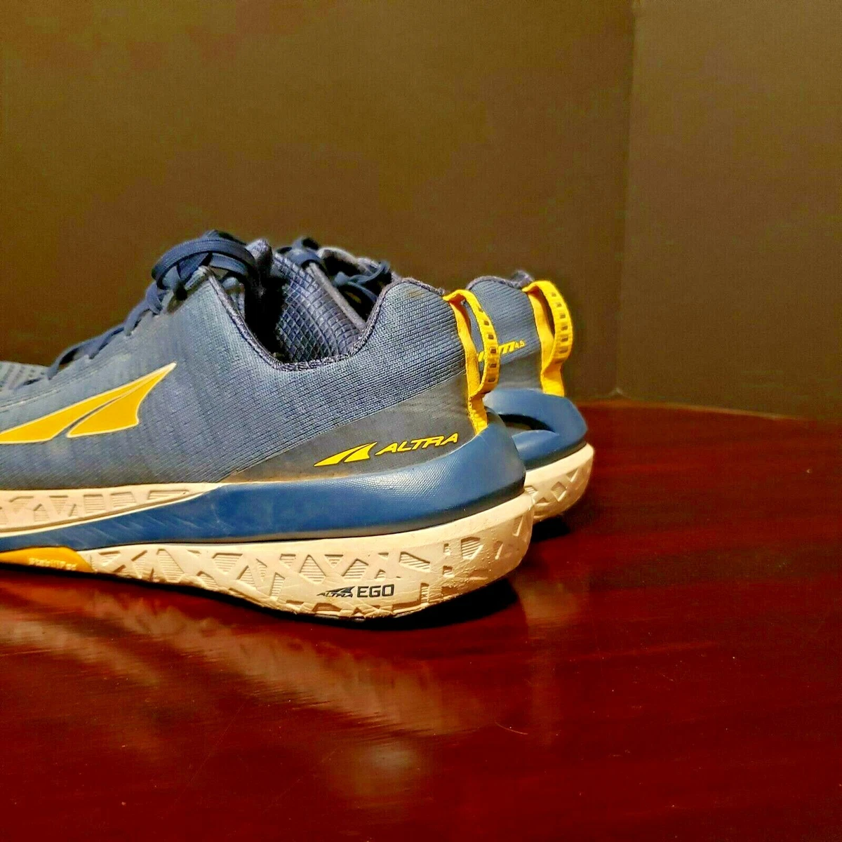 ALTRA Paradigm 4.5 Aloha Blue Athletic Running Shoes Men s Size