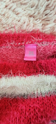 Star Ride Girls Red, Pink, And White Fuzzy Sweater Size M (5/6) - Picture 4 of 4