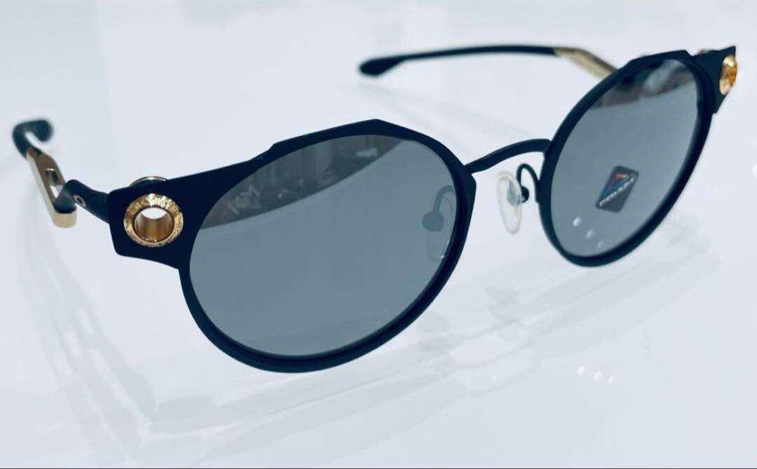 Limited Signature Model Oakley Sunglasses Deadbolt Kylian Mbappé