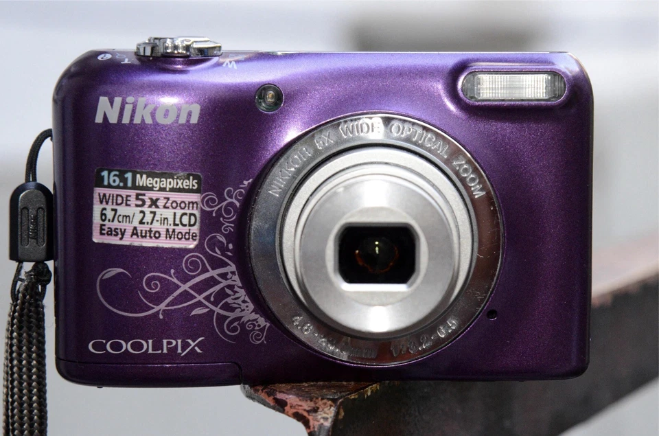 NIKON COOLPIX L27 DIGITALKAMERA 16,1 MP Digicam purple 5x opt.Zoom