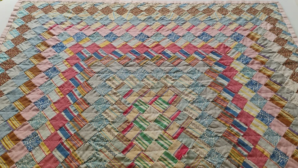 Edredón de cuna de retazos patrimoniales de colección 40 X 50 viaje alrededor del mundo años 50 Foto 4 de 4