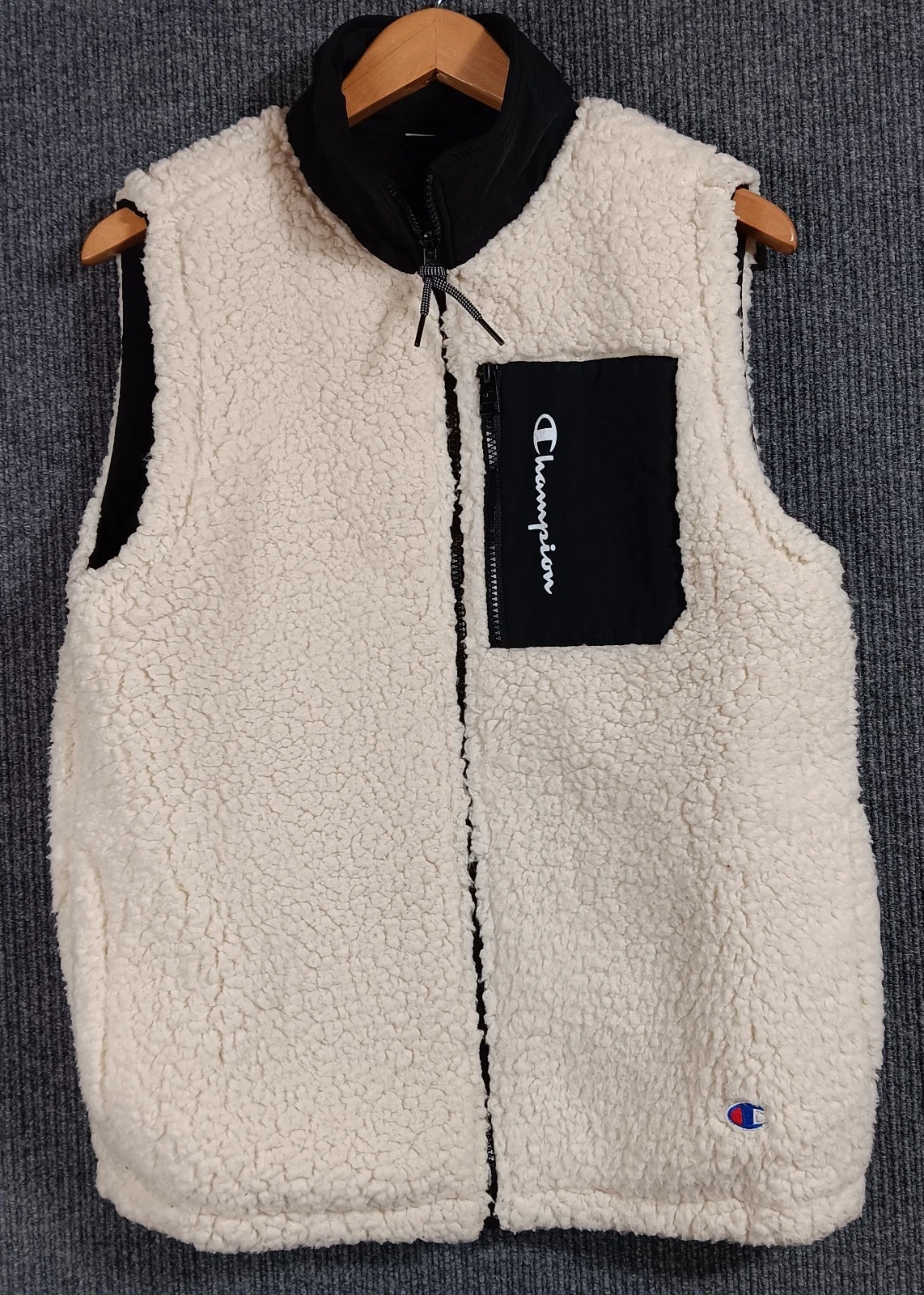 Champion Reversible Sherpa Vest Men's Size Medium High Pile Reversible