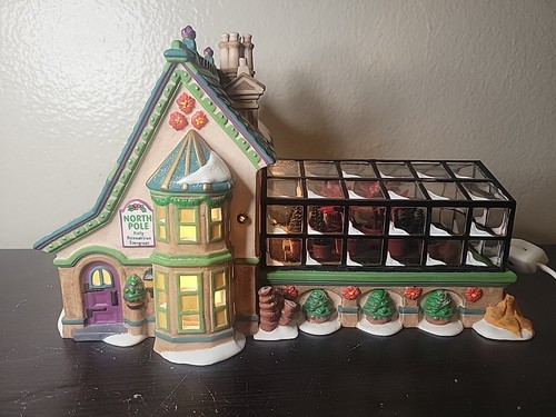 Department 56 North Pole Series “Mrs. Claus' Greenhouse” #56395 Heritage Village - Picture 1 of 16