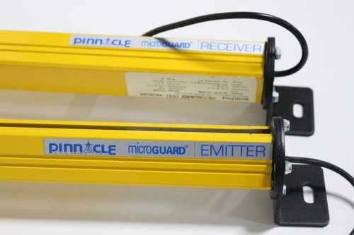 Pinnacle SS-32-0F1-AU-SMB Microguard Emitter and Receiver Safety Light ...