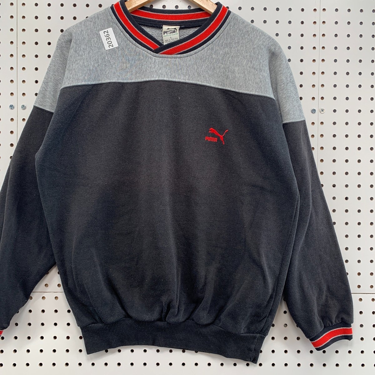 Vintage PUMA Crewneck Sweatshirt Mens Large Gray Colorblock Vintage PUMA Crewneck Sweatshirt Mens Large Gray Colorblock